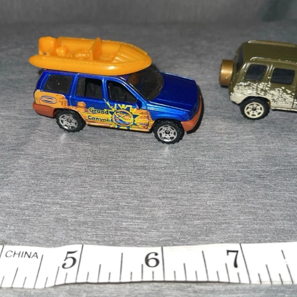 Lot Of 3 Matchbox Car Toy Chevy K-1500, Mud Splash Jeep Liberty, Grand Cherokee
